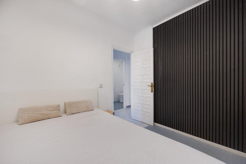 Valoisa ja käytännöllinen alakerran asunto, Torrevieja