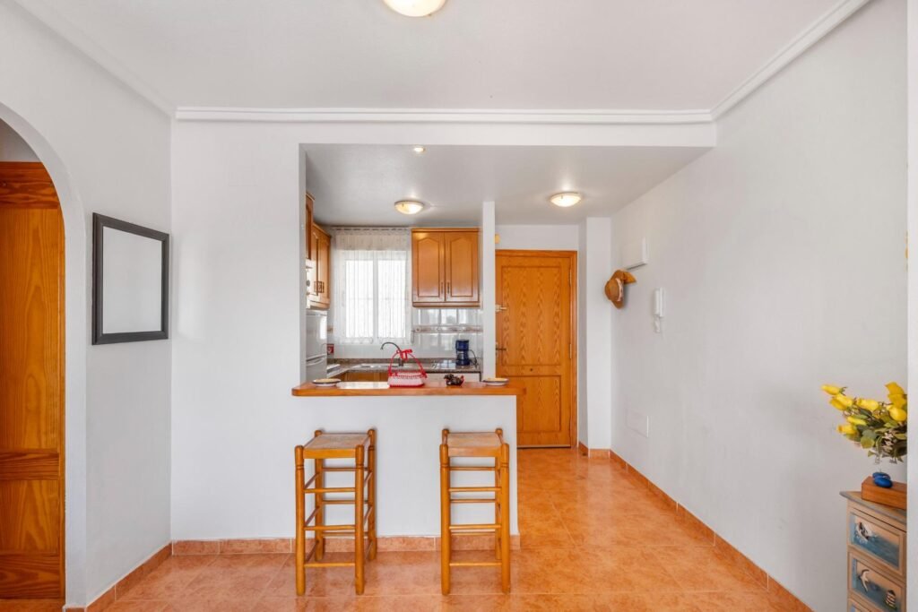 A bright home on the sixth floor in Torrevieja