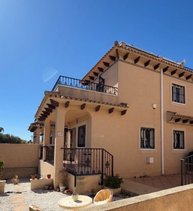 Semi‑detached home in Orihuela Costa – large terrace and panoramic views
