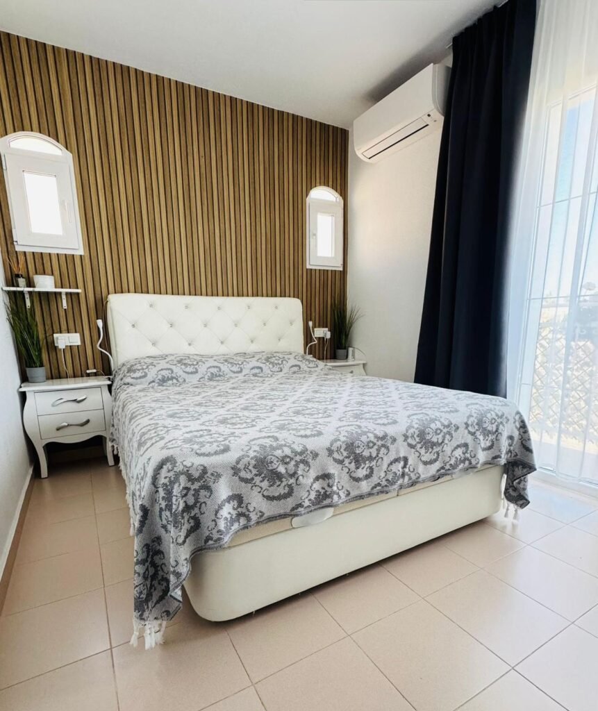 Corner bungalow with sea views — La Florida, Orihuela Costa