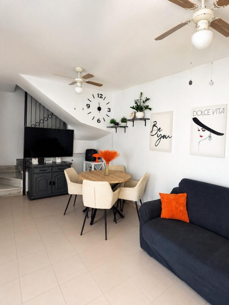 Corner bungalow with sea views — La Florida, Orihuela Costa