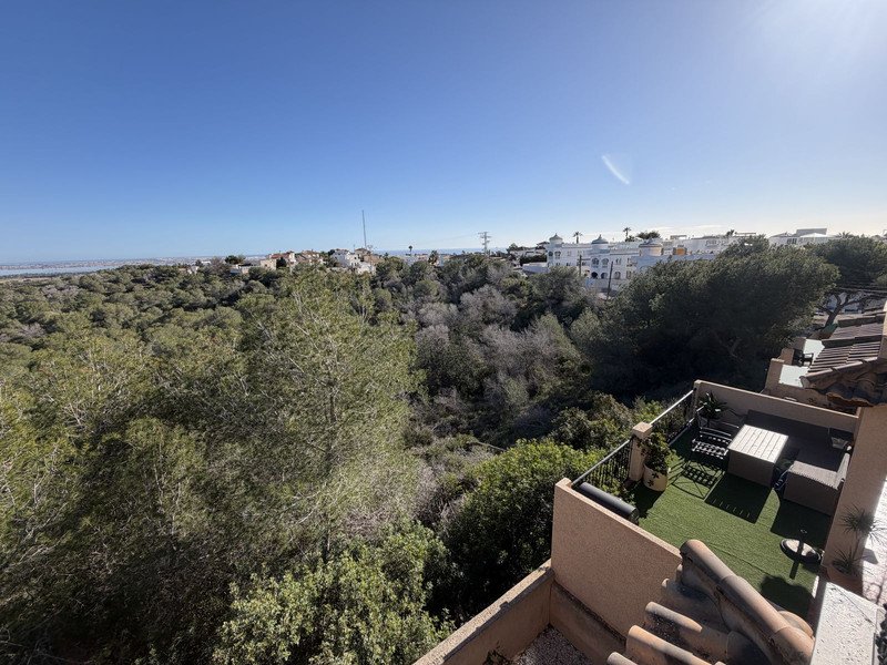 Semi‑detached home in Orihuela Costa – large terrace and panoramic views