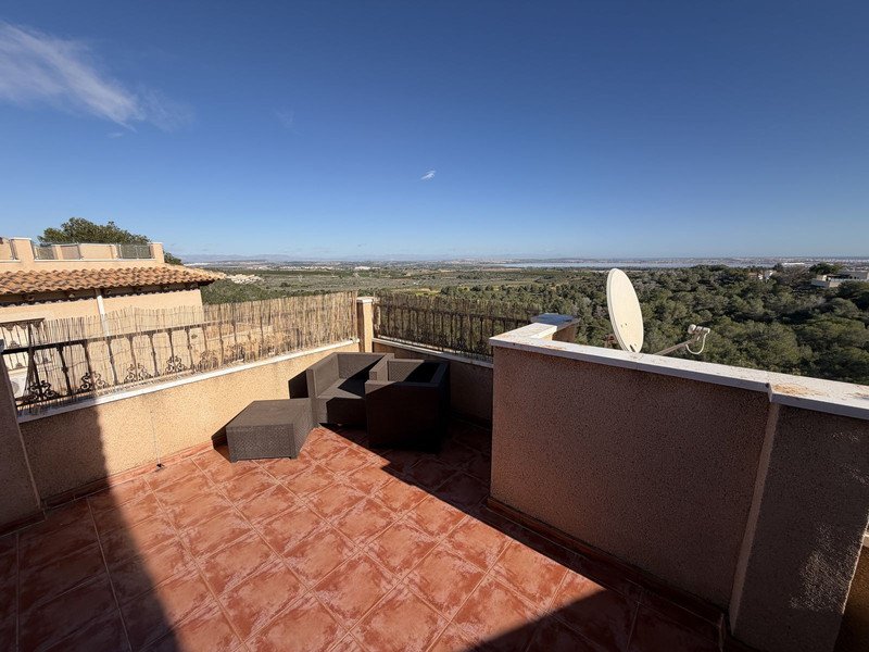Semi‑detached home in Orihuela Costa – large terrace and panoramic views