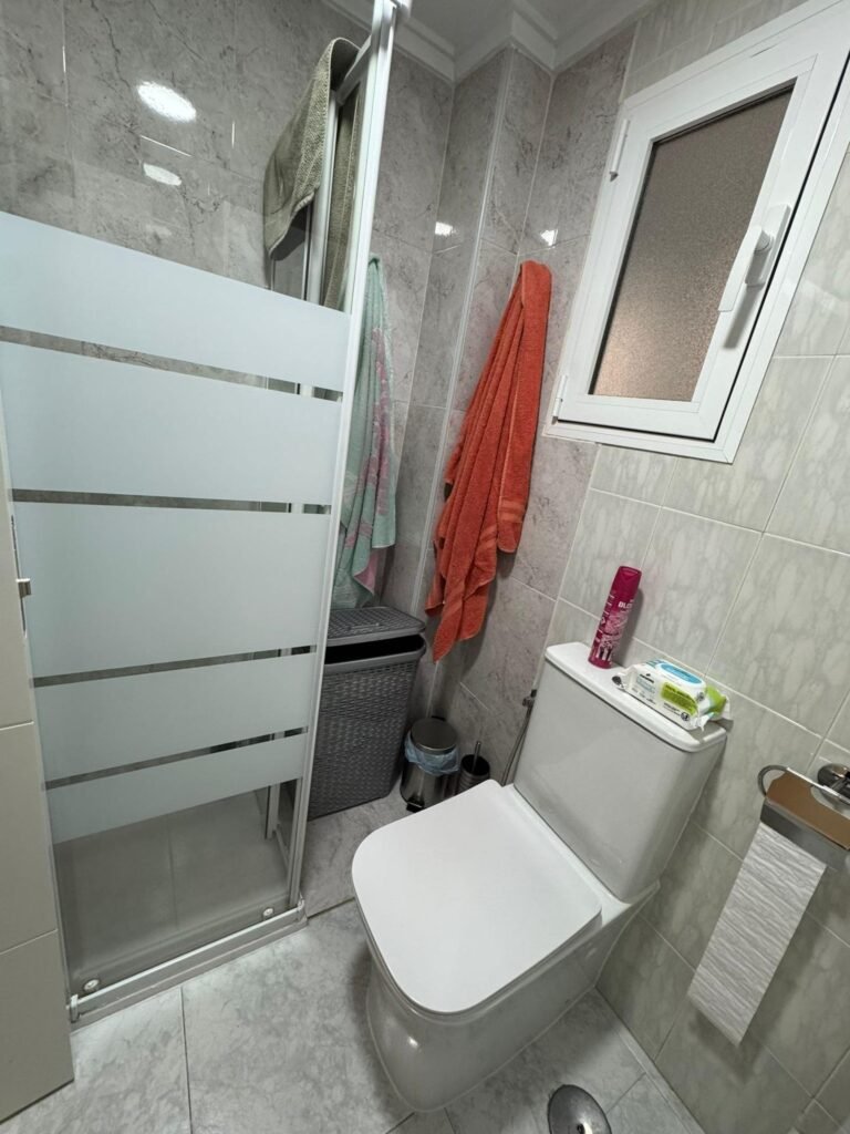 Remontoitu 3makuuhuoneen asunto Torreviejassa, Los Locos