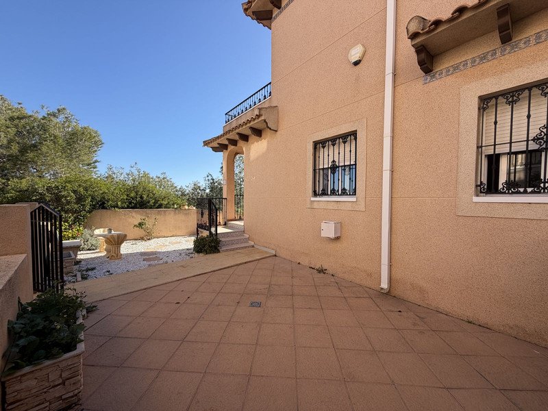 Semi‑detached home in Orihuela Costa – large terrace and panoramic views