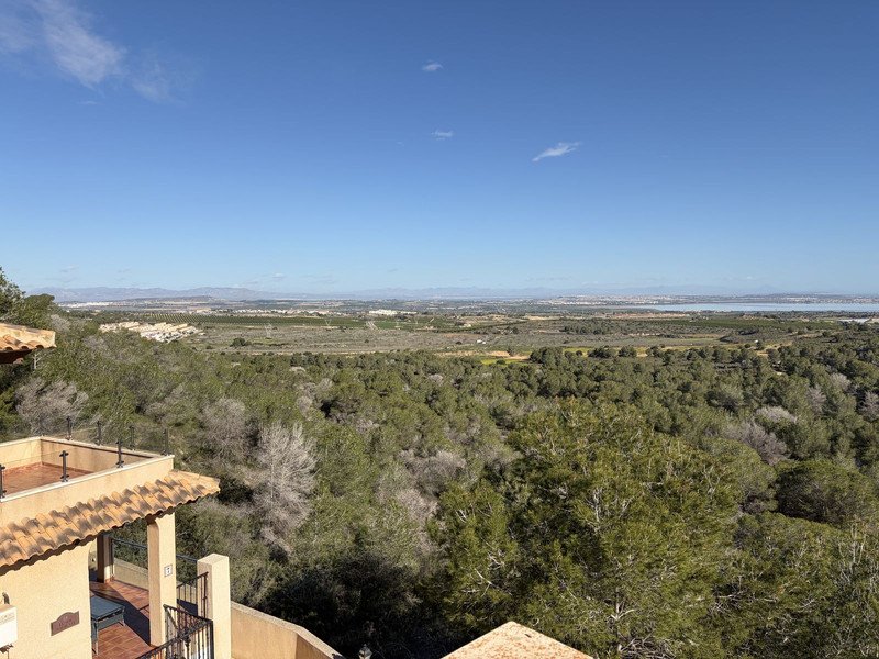 Semi‑detached home in Orihuela Costa – large terrace and panoramic views