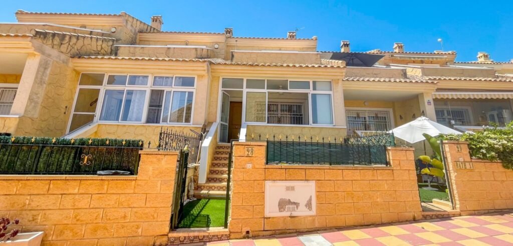 Szeregowiec – Orihuela Costa – 339 000 EUR
