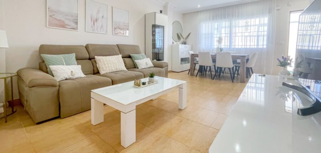 Szeregowiec – Orihuela Costa – 339 000 EUR