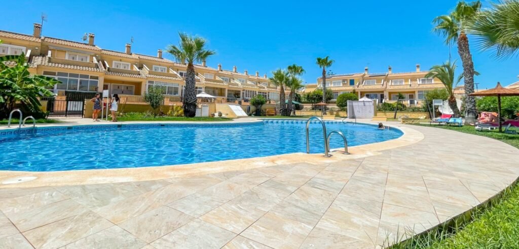 Szeregowiec – Orihuela Costa – 339 000 EUR