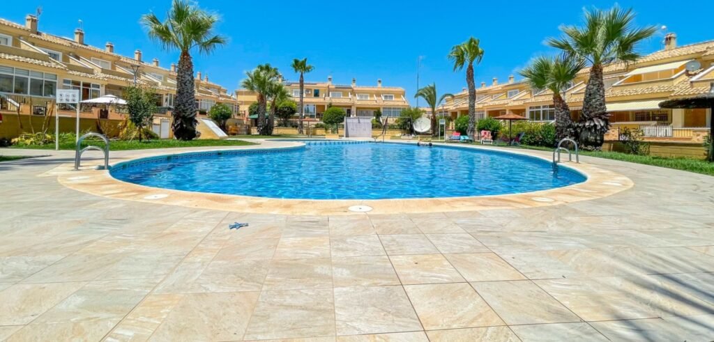 Szeregowiec – Orihuela Costa – 339 000 EUR