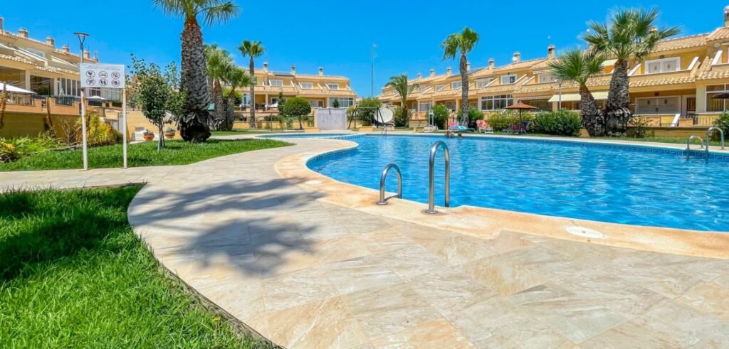 Szeregowiec – Orihuela Costa – 339 000 EUR