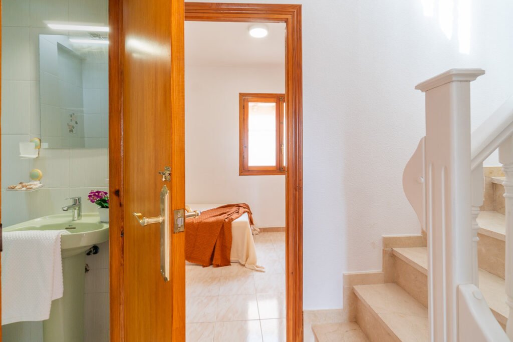 Townhouse duplex with private solarium in El Chaparral