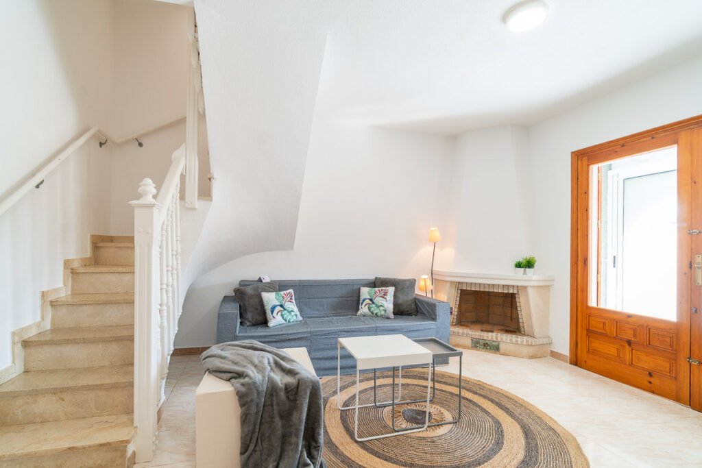 Townhouse duplex with private solarium in El Chaparral