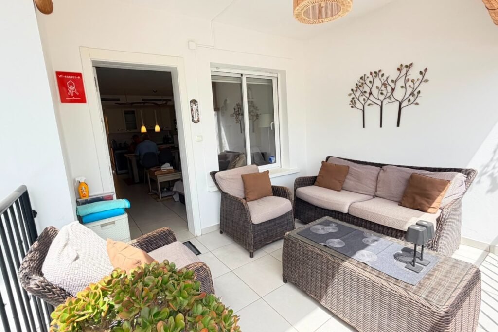 Vakker sørvendt leilighet på bakkeplan med privat hage og resort‑fasiliteter – Torrevieja