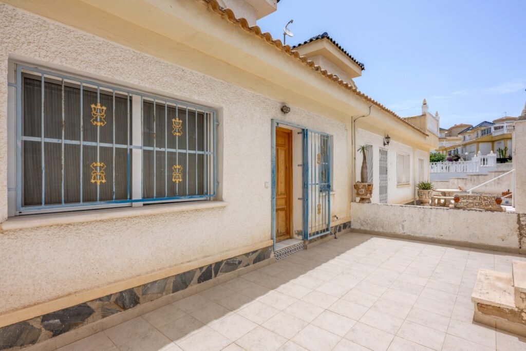 Szeregowiec – Rojales – 209 000 EUR