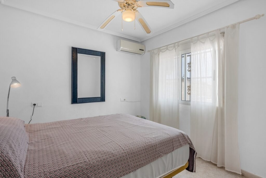 Szeregowiec – Rojales – 209 000 EUR