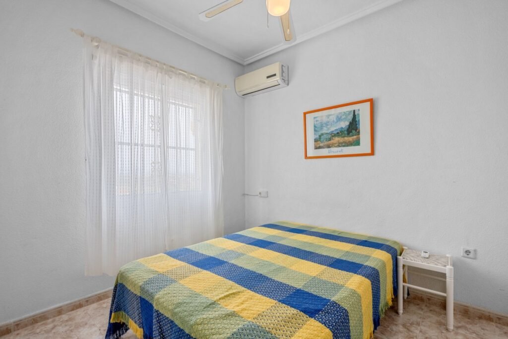 Szeregowiec – Rojales – 209 000 EUR
