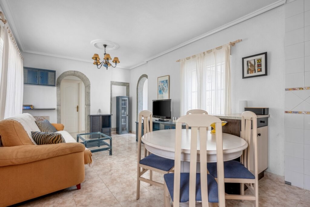 Szeregowiec – Rojales – 209 000 EUR