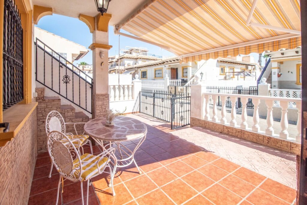Terraced house – Orihuela Costa – 179900 EUR