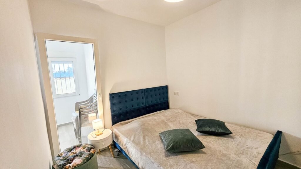 Single-level renovated terraced house