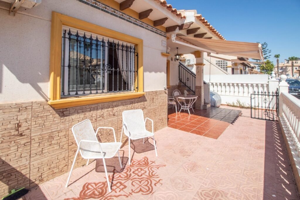 Terraced house – Orihuela Costa – 179900 EUR