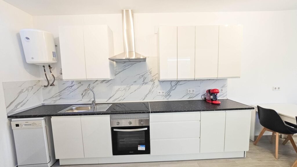 Single-level renovated terraced house