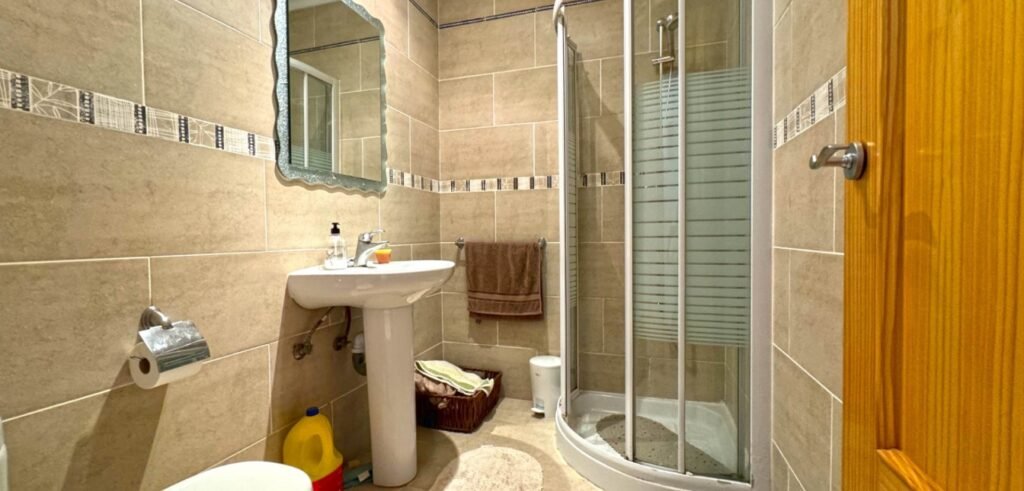 Ylellinen villa rauhallisella tontilla, Torrevieja