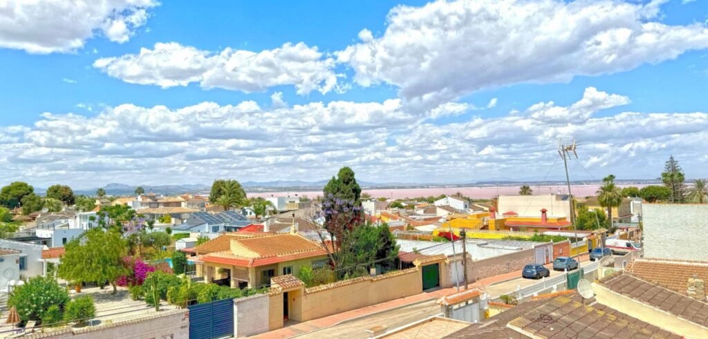 Ylellinen villa rauhallisella tontilla, Torrevieja