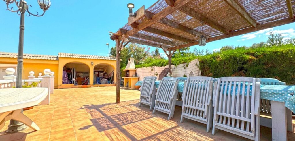 Ylellinen villa rauhallisella tontilla, Torrevieja