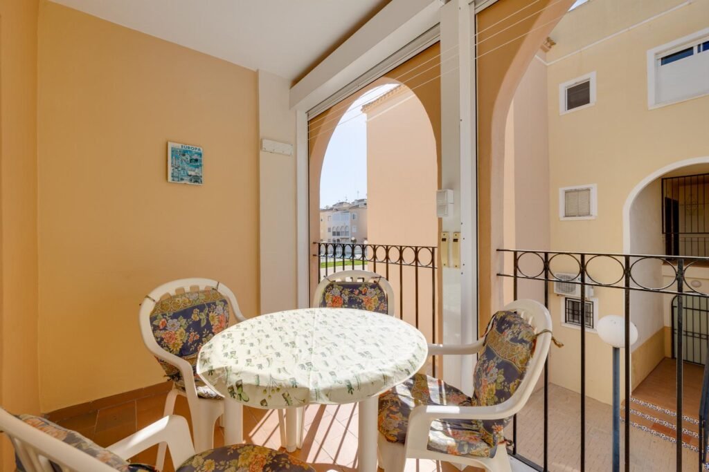 Bungalow - Torrevieja - 149900 EUR
