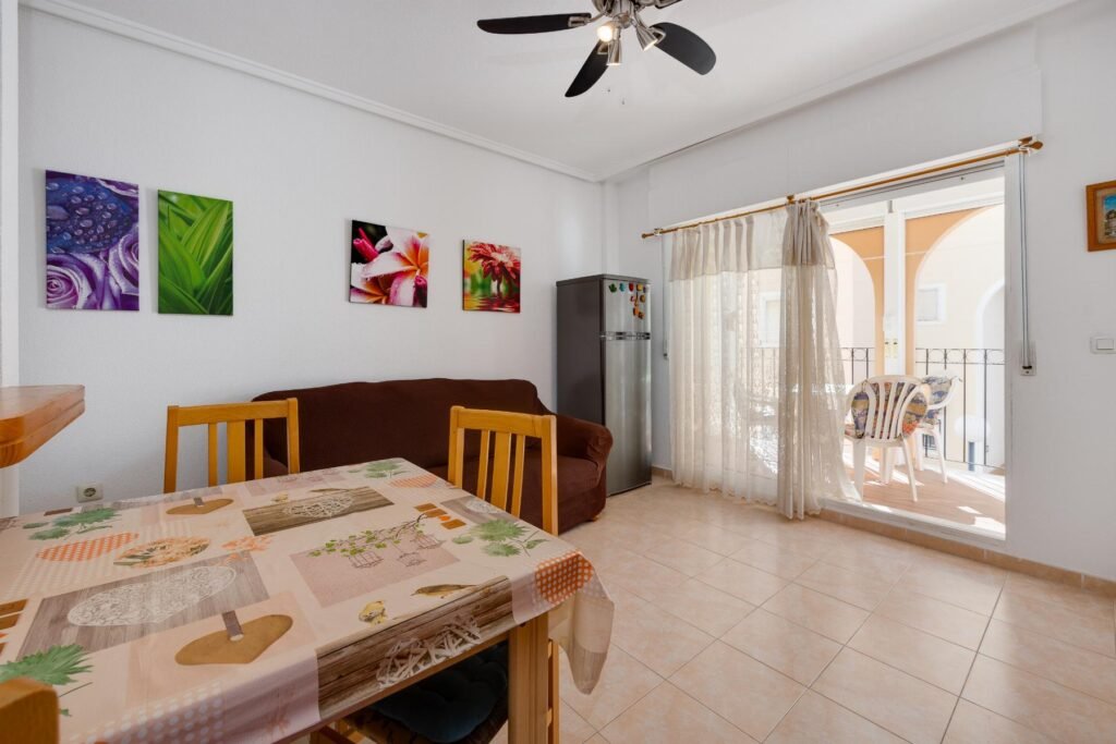 Bungalow - Torrevieja - 149900 EUR