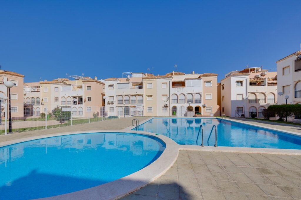 Bungalow - Torrevieja - 149900 EUR