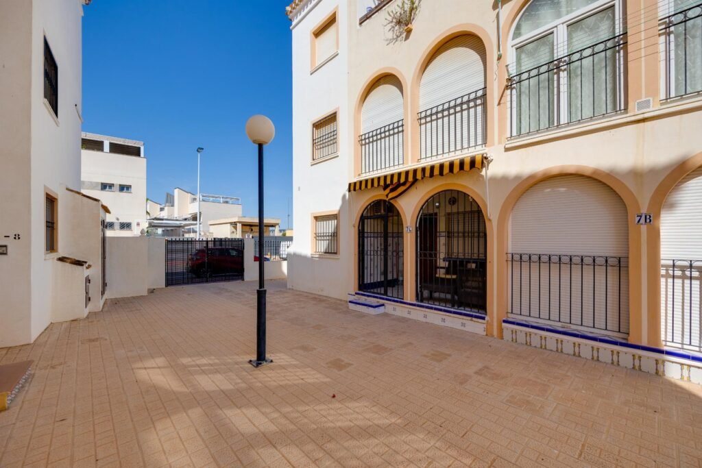 Bungalow - Torrevieja - 149900 EUR