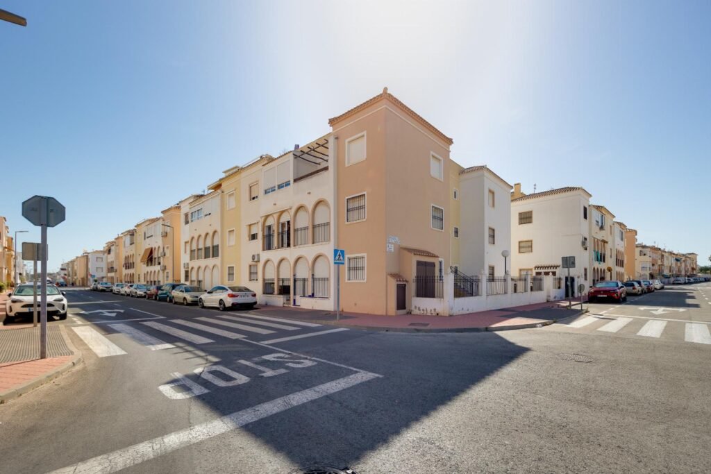 Bungalow - Torrevieja - 149900 EUR