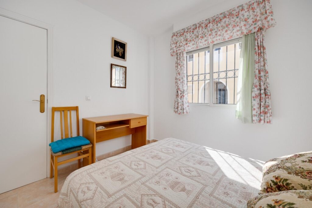 Bungalow - Torrevieja - 149900 EUR