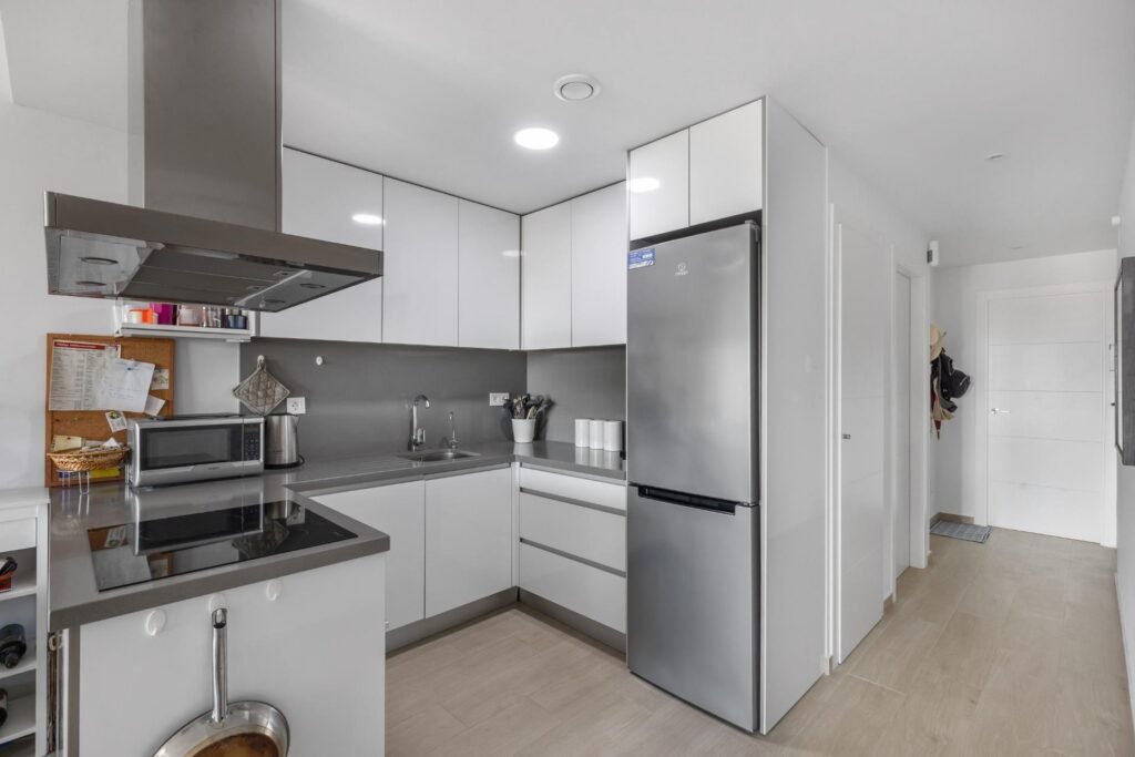 Stunning apartment with parking and pool