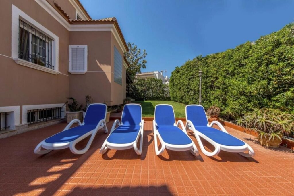 Exclusiva Villa de Lujo en Primera Línea – Molino Blanco, La Mata