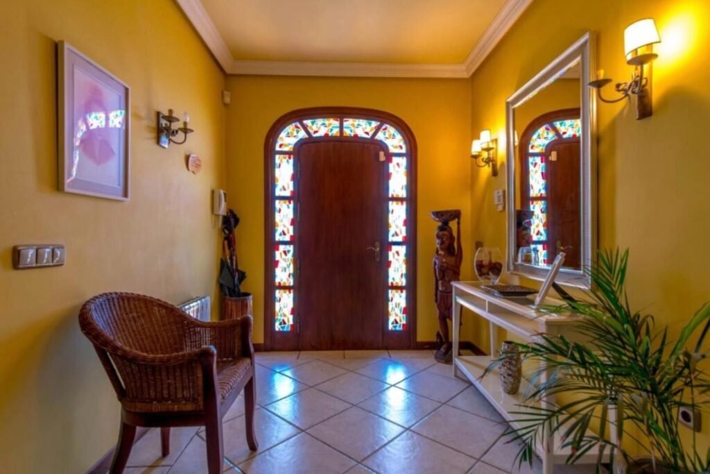 Exclusiva Villa de Lujo en Primera Línea – Molino Blanco, La Mata