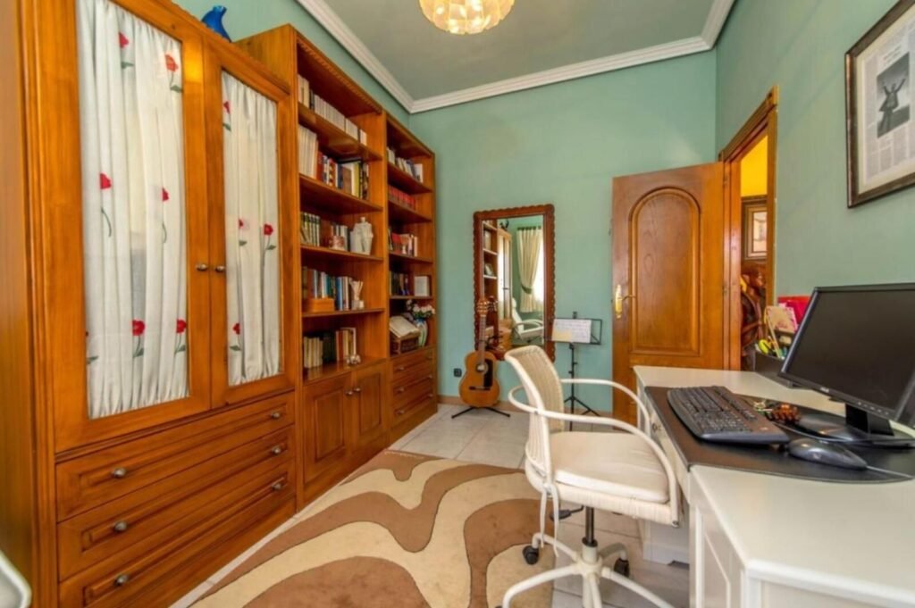 Exclusiva Villa de Lujo en Primera Línea – Molino Blanco, La Mata