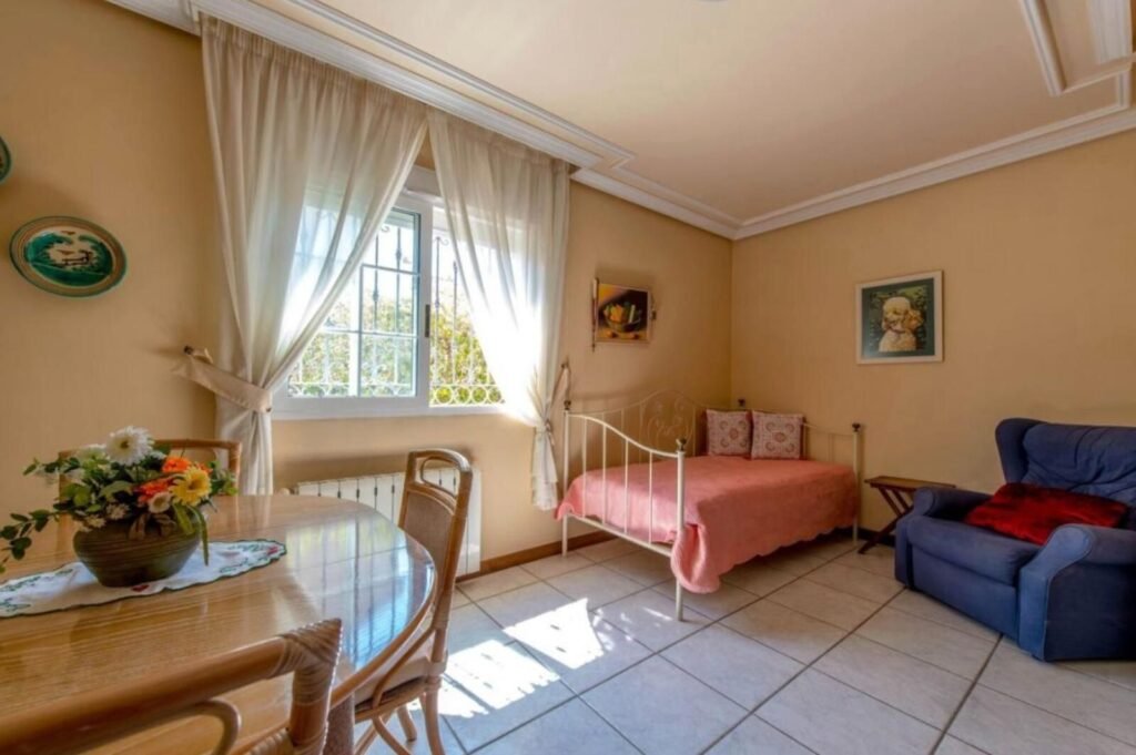 Exclusiva Villa de Lujo en Primera Línea – Molino Blanco, La Mata