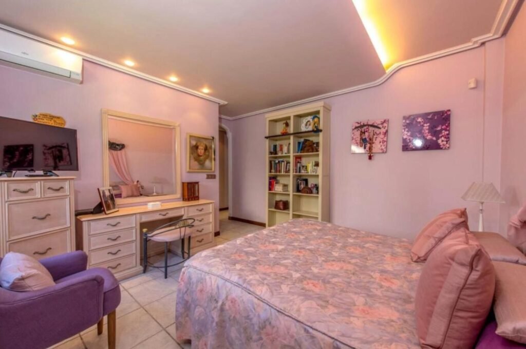 Exclusiva Villa de Lujo en Primera Línea – Molino Blanco, La Mata
