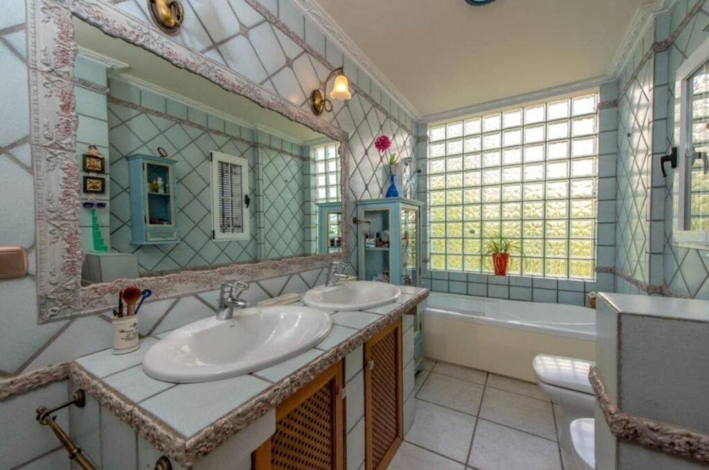 Exclusiva Villa de Lujo en Primera Línea – Molino Blanco, La Mata