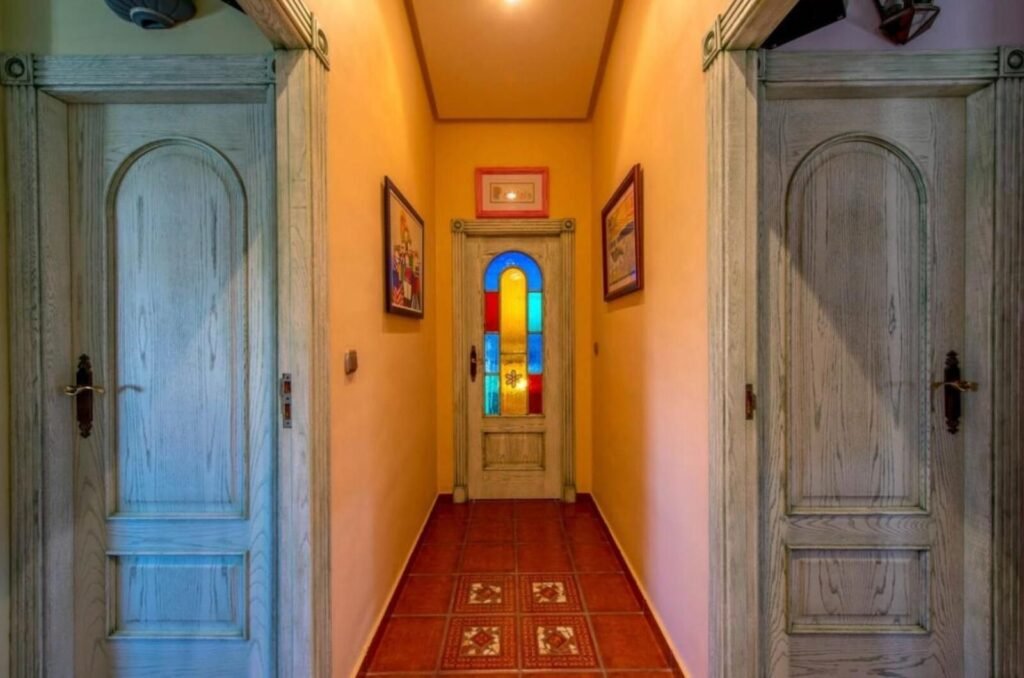 Exclusiva Villa de Lujo en Primera Línea – Molino Blanco, La Mata