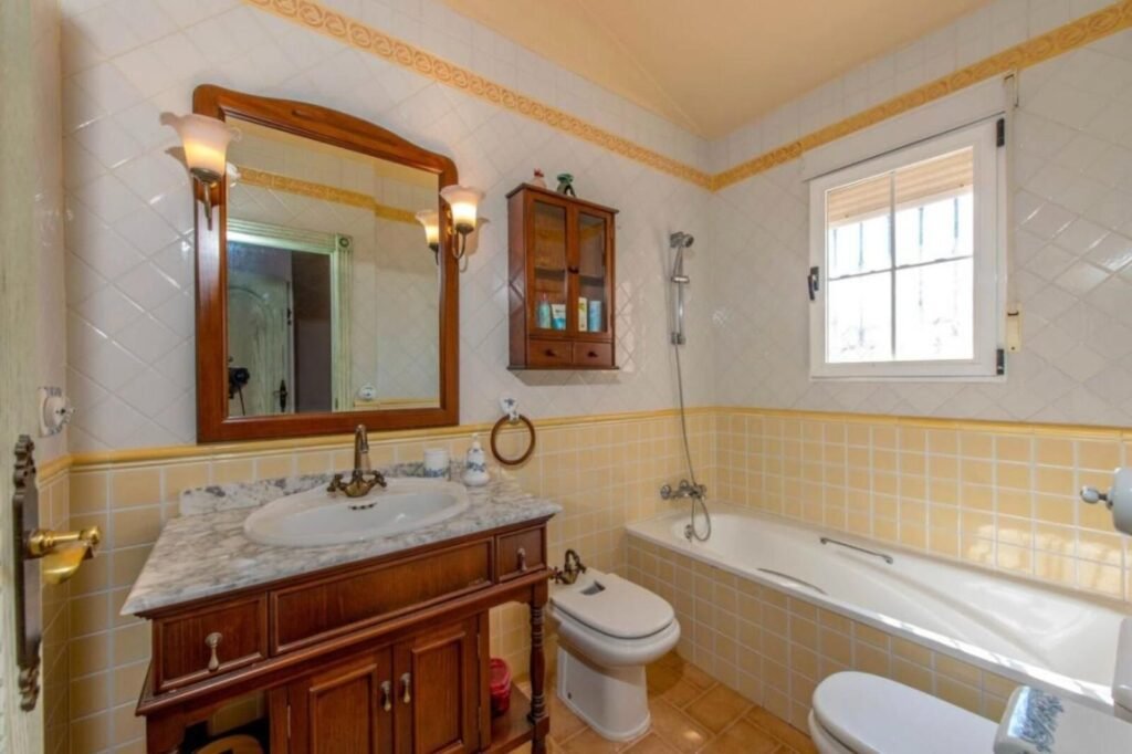Exclusiva Villa de Lujo en Primera Línea – Molino Blanco, La Mata