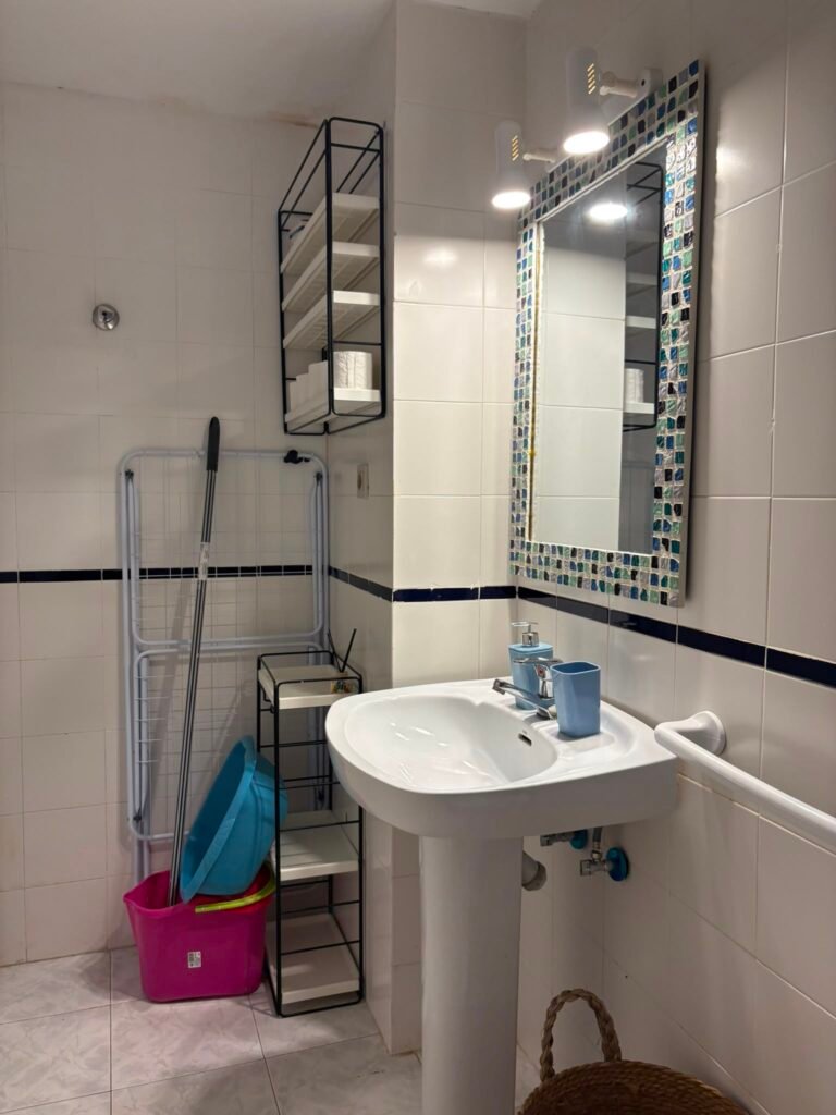 Affordable ground-floor apartment in La Veleta
