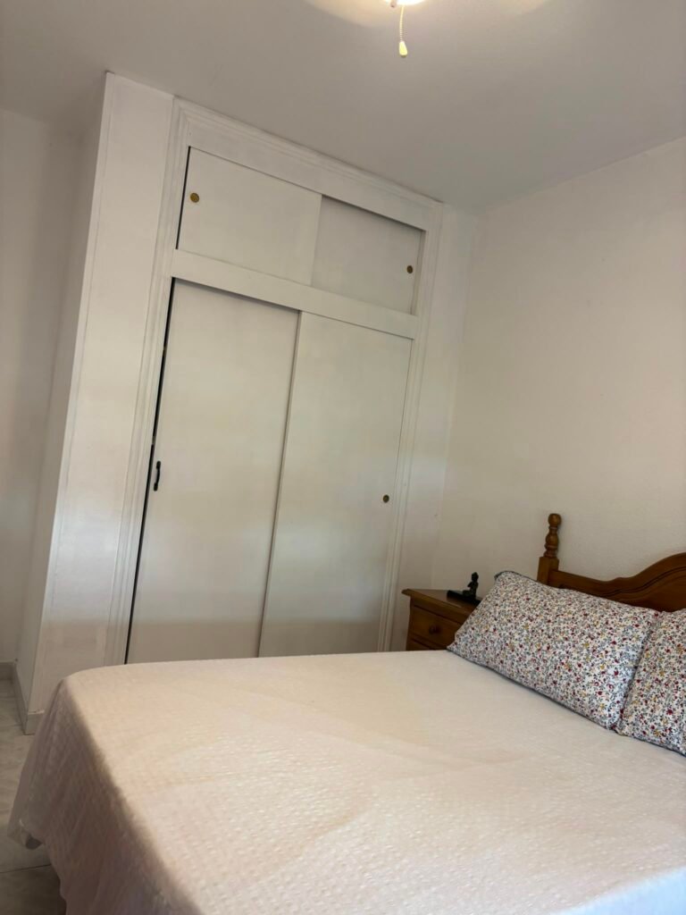 Affordable ground-floor apartment in La Veleta