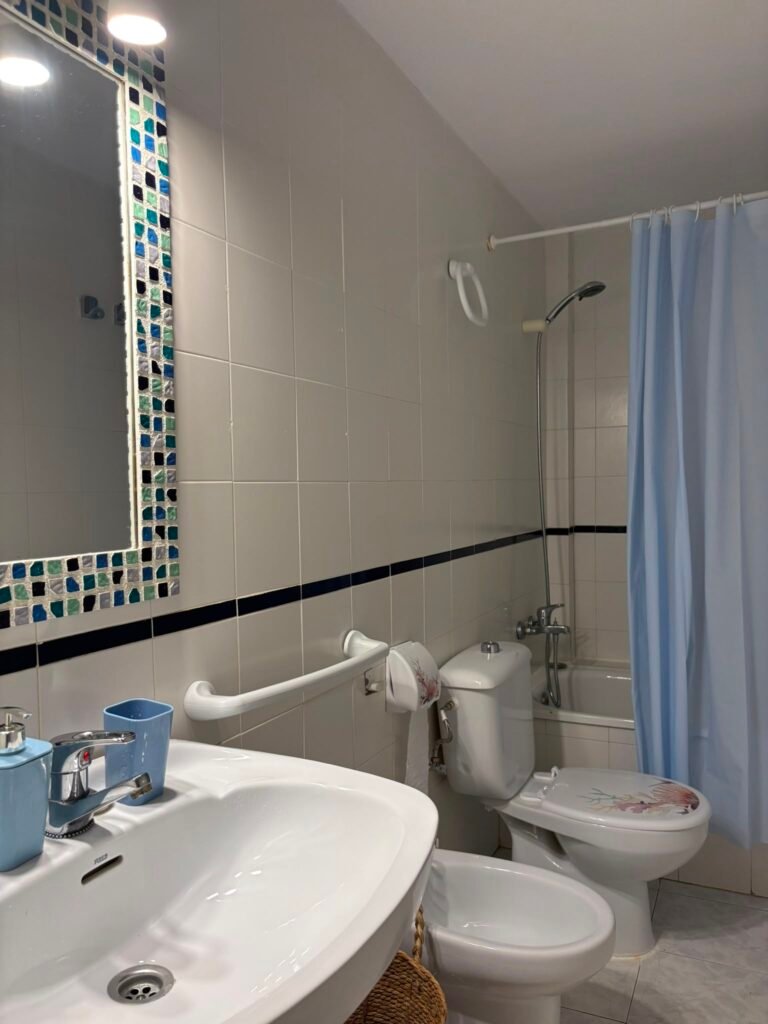 Affordable ground-floor apartment in La Veleta