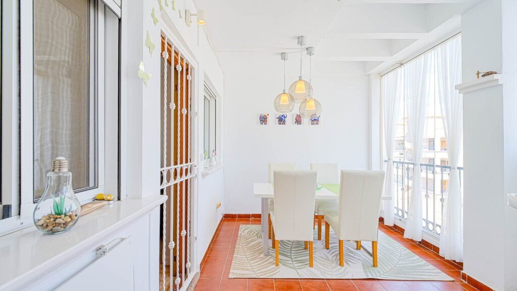 Penthouse yksityisellä kattoterassilla