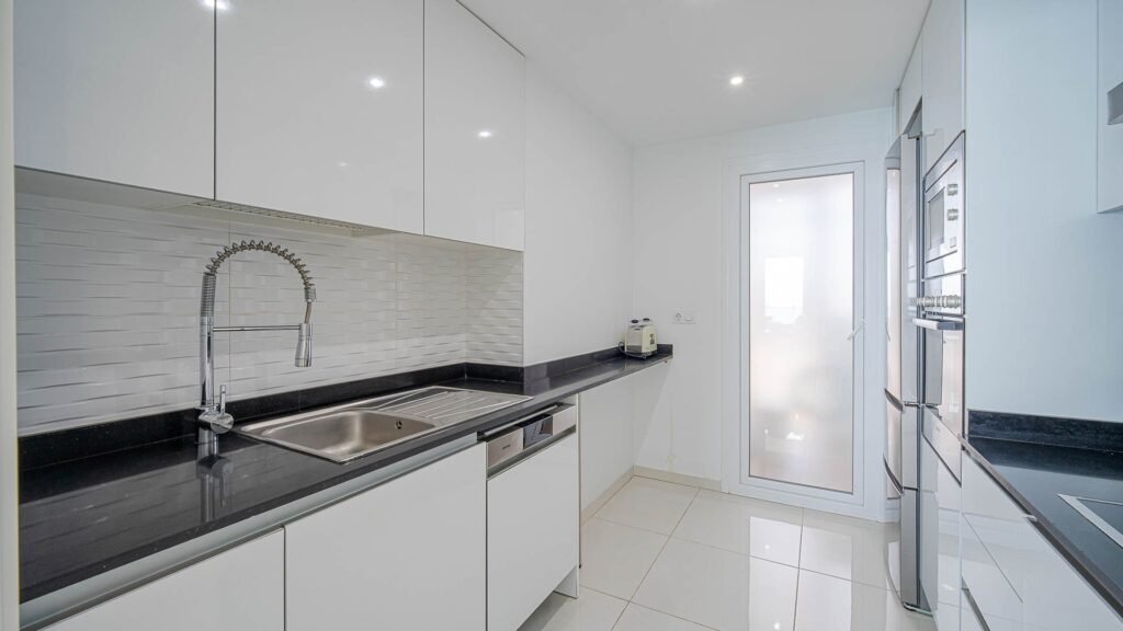 Apartament - Punta Prima - 450000 EUR