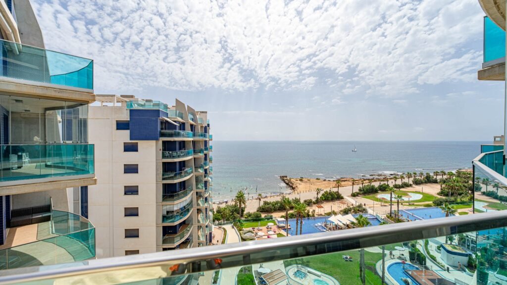 Apartament - Punta Prima - 450000 EUR